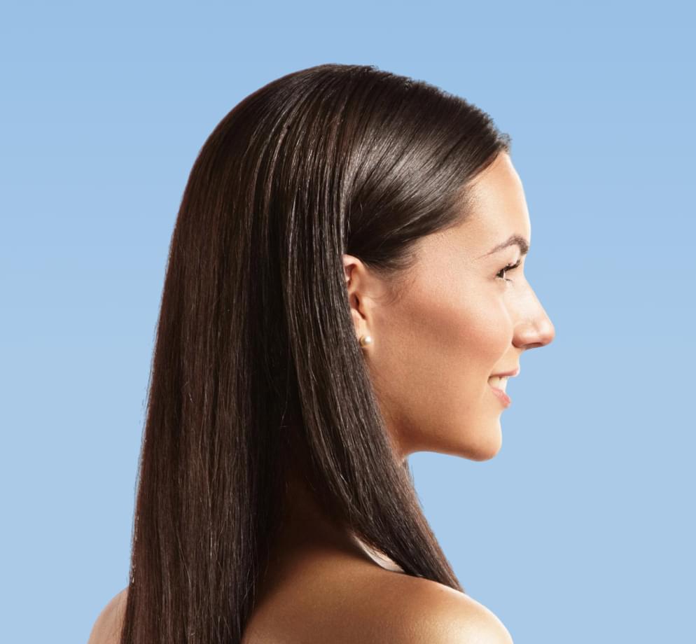 Девушка с красивыми волосами